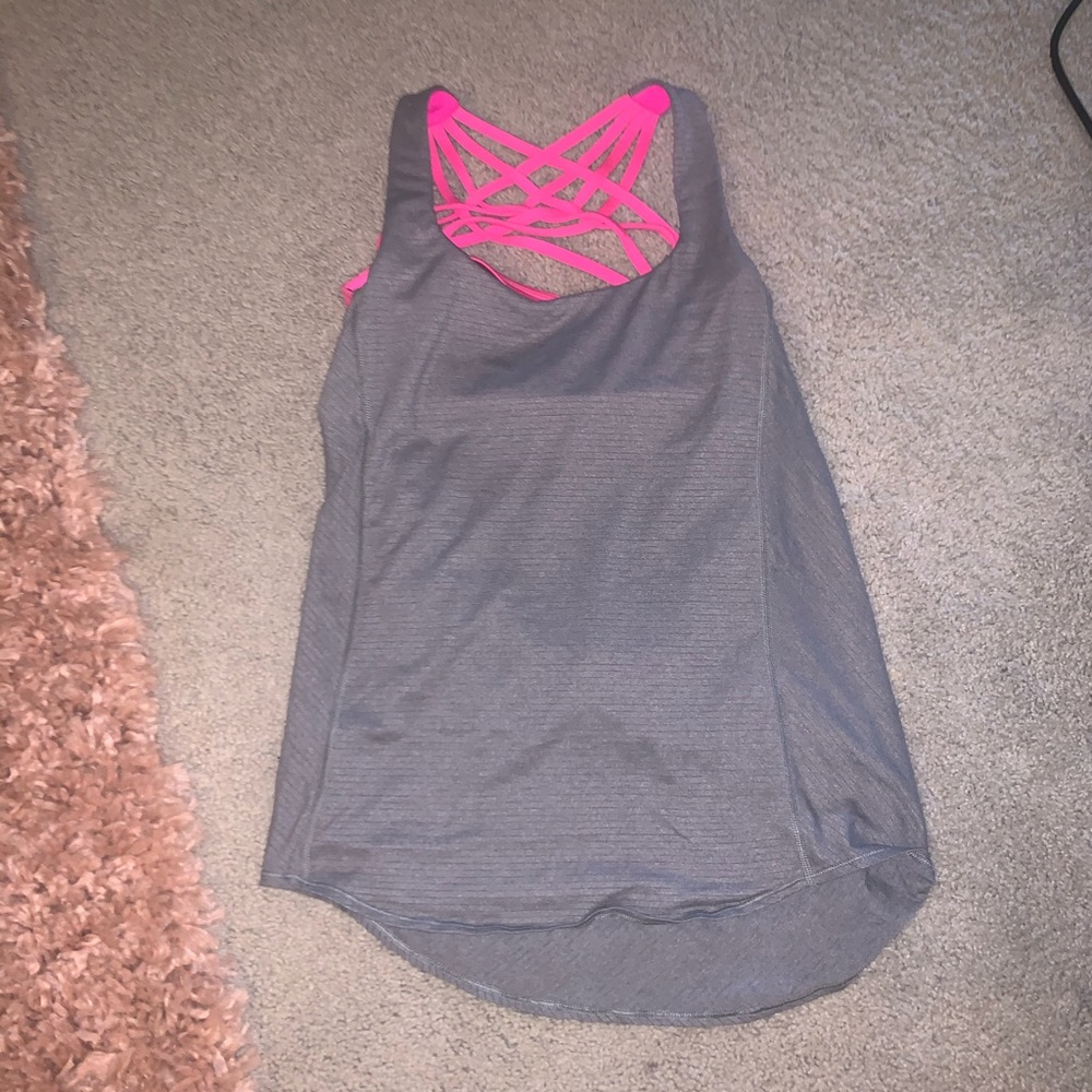 LULULEMON TOP NO PADS!! Size 4